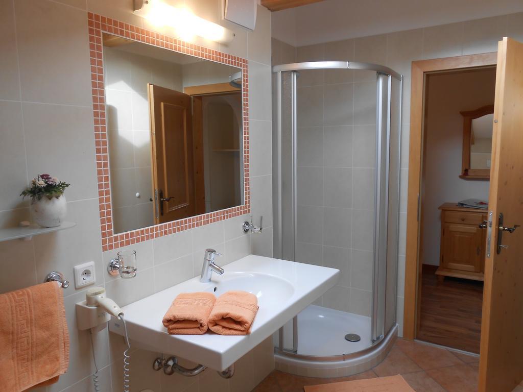 Toerggelehof Appartement Algund Kamer foto